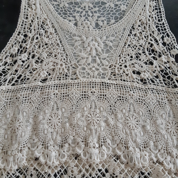 Crocheted style top - Picture 3 of 15